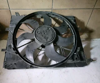 MERCEDES BENZ GLC W253 RADIATOR FAN AVAILABLE
