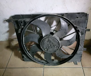 MERCEDES BENZ GLC W253 RADIATOR FAN AVAILABLE