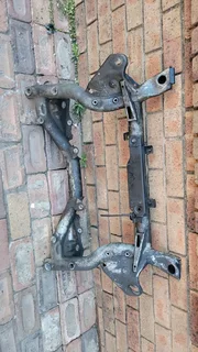 MERCEDES BENZ C-CLASS W204 FRONT SUBFRAME AVAILABLE