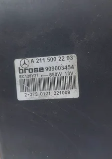 MERCEDES BENZ E-CLASS W211 W212 4.70 PETROL 2007-2012 S-CLASS W221 S450 GL 350 SL R231 RADIATOR FANS