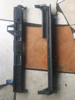 Mercedes Benz W246 W176 Cla W117 2011-2018 Radiator Condenser Support Brackets A2465011720 Available