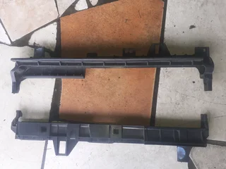 MERCEDES BENZ W246 W176 CLA W117 2011-2018 RADIATOR CONDENSER SUPPORT BRACKETS A2465011720 AVAILABLE