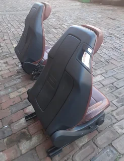 MERCEDES BENZ C-CLASS W204 FACE-LIFT COUPE SPORT FRONT LEATHER SEATS AVAILABLE