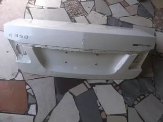 Mercedes Benz E-class W212 E250-e550 2010-2015 Models Sedan Bootlid/trunk Lid A2127570005 Available