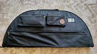 HOYT 70lb Reflex Excursion compound bow in good condition