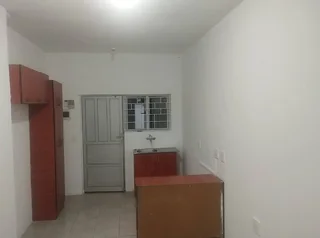 Spacious Outbuilding For Rent In Unit 9 Phoenix . Hopevale Place. Unit 9.