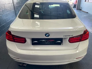 2013 BMW 320i A/T (F30)