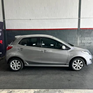 2012 MAZDA MAZDA2 1.3 DYNAMIC 5Dr