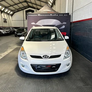 2012 HYUNDAI i20 1.4 FLUID A/T