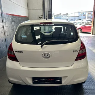 2012 HYUNDAI i20 1.4 FLUID A/T