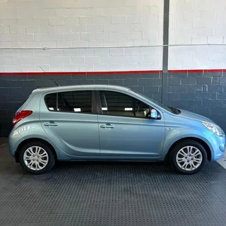2010 HYUNDAI i20 1.4