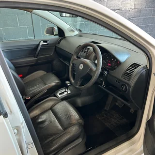 2009 VOLKSWAGEN POLO 1.6 COMFORTLINE A/T