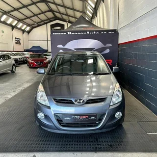 2010 HYUNDAI i20 1.4 A/T
