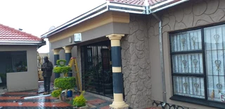 Gutters stainless steel&amp; pillars cover