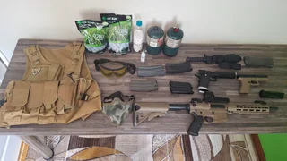 Various used Airsoft guns and accessories