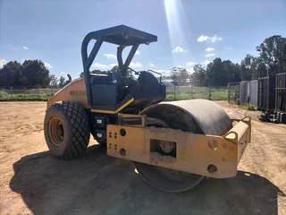 Bomag BW212 D-40	 Roller - 2006