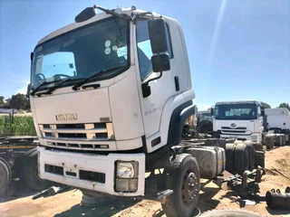 Isuzu FXZ 28-360 Breaking for Parts
