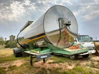 Henred Fruehauf 31 500 L Stainless Tanker	- 1999