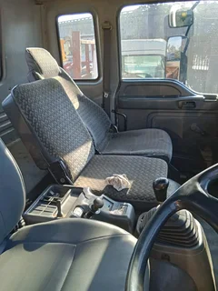 Isuzu FTR 800 Tipper with Fassi F80 - 2008