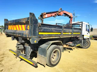 Isuzu FTR 800 Tipper with Fassi F80 - 2008