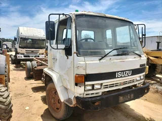 Isuzu FTR Breaking for Parts