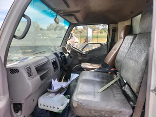 Toyota Dyna 7-105 - Breaking for Parts