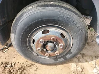 Toyota Dyna 7-105 - Breaking for Parts