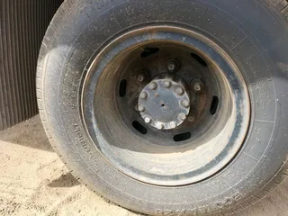 Toyota Dyna 7-105 - Breaking for Parts