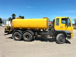 Hino		25.305		Tanker - 2004