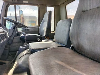 Hino		25.305		Tanker - 2004