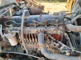 Isuzu 6SD1 Engine