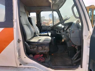 Nissan UD60 Breaking for Parts