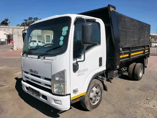 Isuzu	NPR 400		- 2013