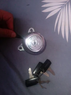 Yamaha vintage YAS nos ignition and 3 keys whatsapp 0760573425