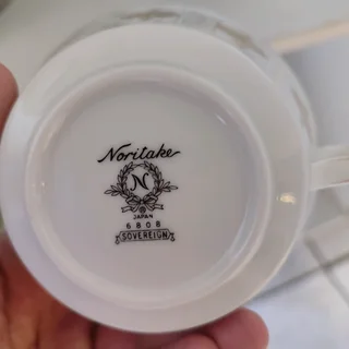 Antique dinning crockery