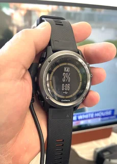 Garmin Fenix 3 great watch, it is the ultimate outdoor enthusiast&#39;s activity tracker.