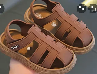 Boys sandals  Kids size 33(12.5). Free delivery in PE