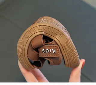 Boys sandals  Kids size 33(12.5). Free delivery in PE