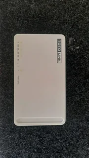 Totolink S808G V2.0 8-Port Gigabit Ethernet Switch – Great Condition