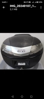 Givi v40 tech top box