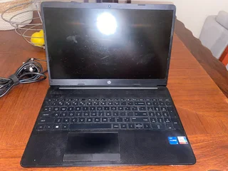 EXCELLENT CONDITION HP LAPTOP FOR SALE