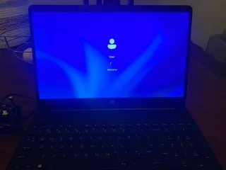 EXCELLENT CONDITION HP LAPTOP FOR SALE