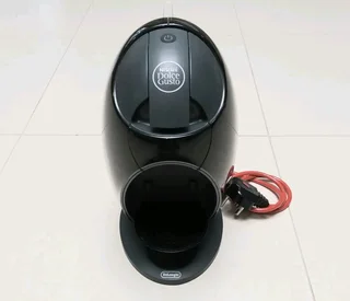 Delonghi Nescafe Dolce Gusto EDG 250B coffee maker.