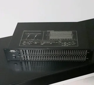 Yamaha Q2031 stereo graphic equalizer.
