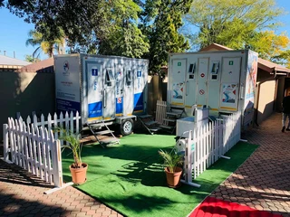 VIP Toilets hire
