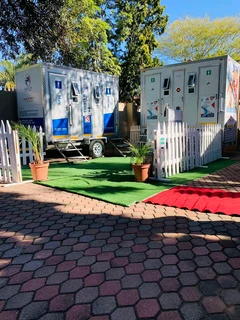 VIP Toilets hire
