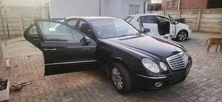 2007 Mercedes Benz e200
