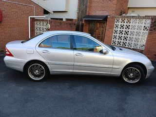SOLD  2001 Mercedes-Benz C-Class 270 cdi Sedan