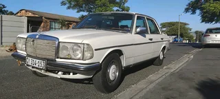 Mercedes-Benz W123 300D