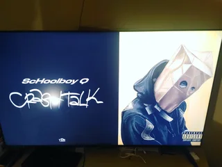 LG UHD 65" smart tv with magic remote